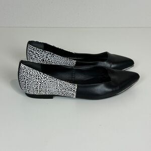 Circus by Sam Edelman Black White Flats 5